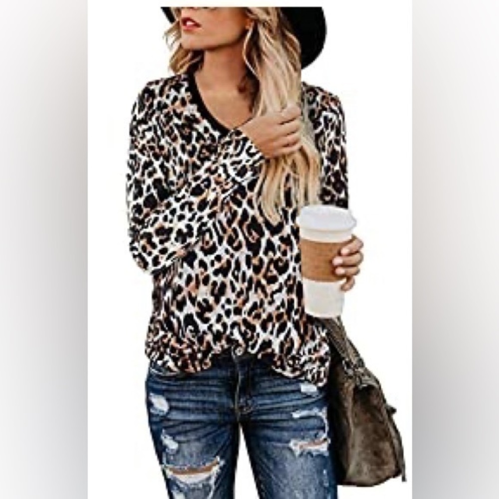 BMJL Casual Leopard Print Top. Basic Long. Large.
